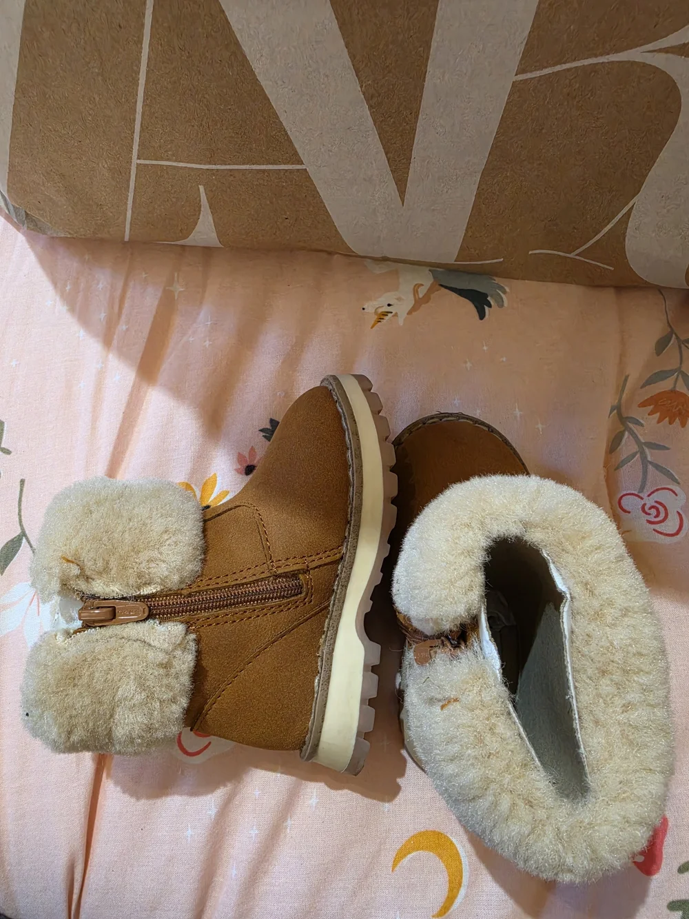 Zara Kids Tan Suede Boots with Cream Shearling Cuff